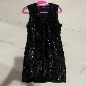 Black sequins coctail dress
